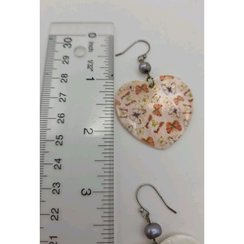 Vintage Heart Shaped Mother Of Pearl Shell Dangle Earrings Butterfly Pattern - Picture 7 of 13